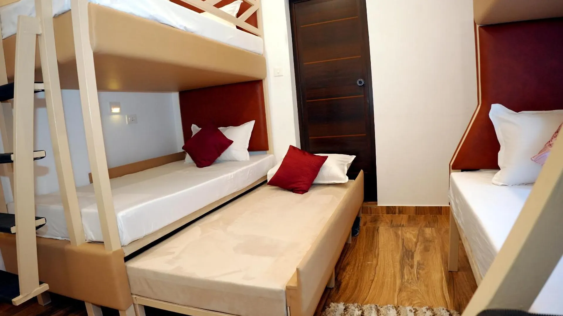 Dune Hostel Alappuzha 0*,  India